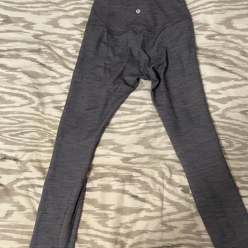 Lululemon - Picture 2 of 4
